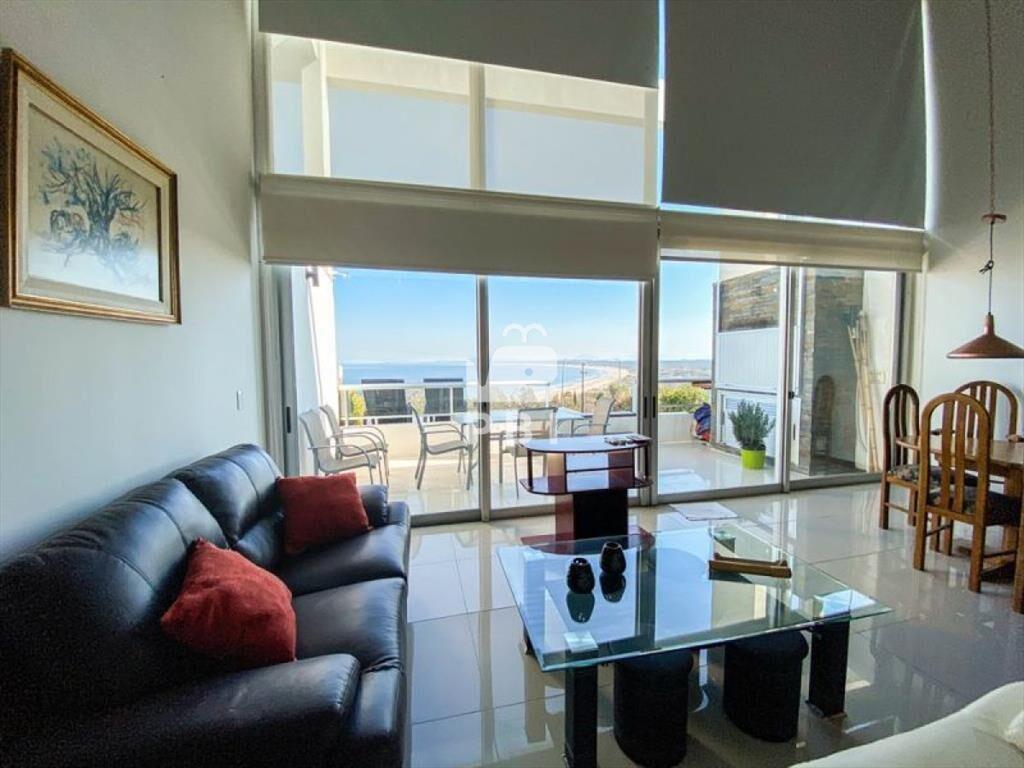 Apartamento en Punta Ballena 3 dormitorios - II -