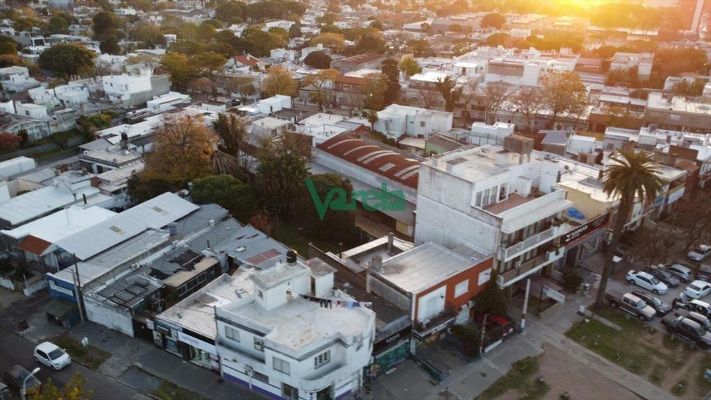 Venta Terreno Unico Sobre Avenida La blanqueada