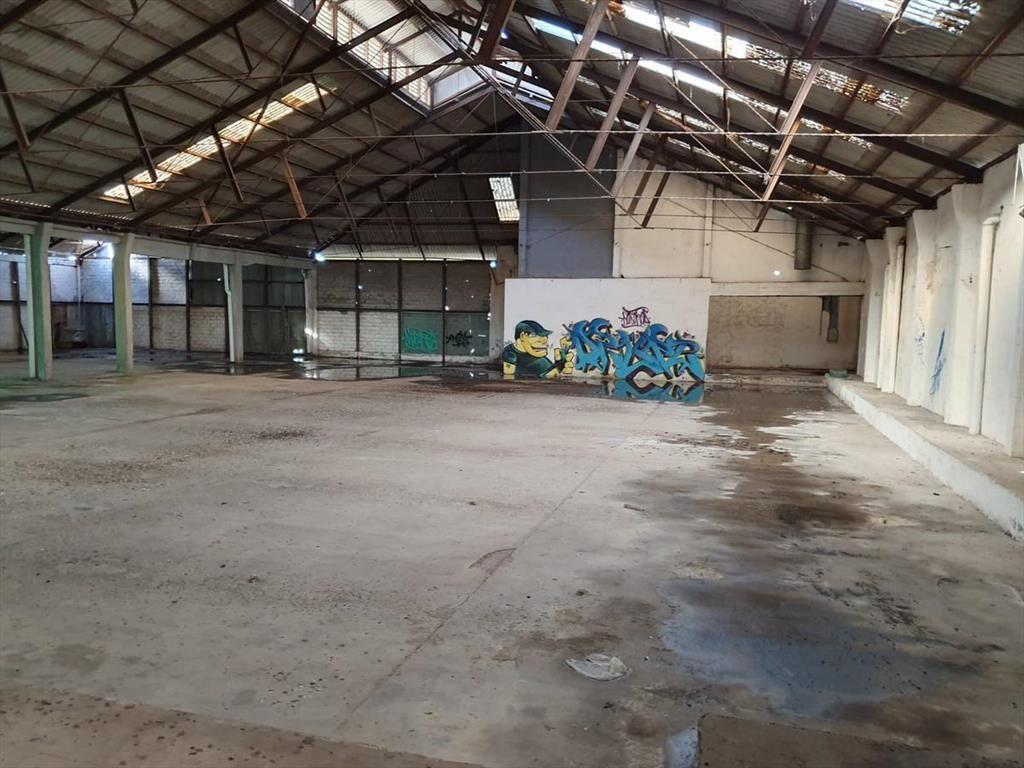 Rambla de Cerro de Montevideo, 2000 m2 llanos en una planta