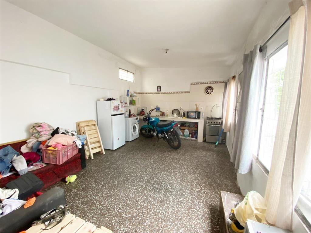 Venta apartamentos con renta en padrón único Villa Española