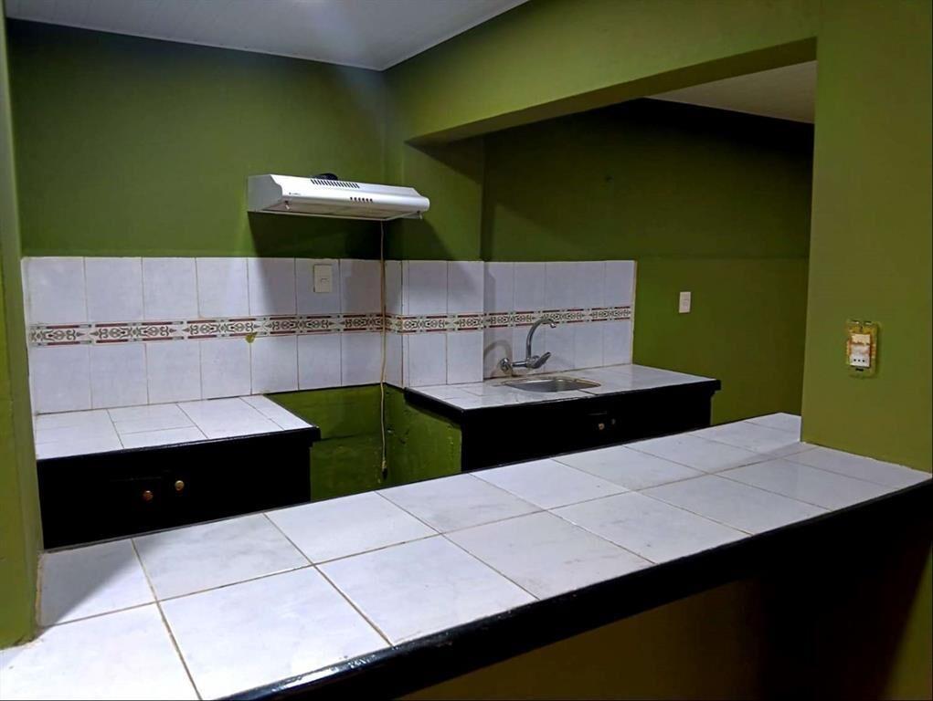 Venta de 3 Casas + local comercial