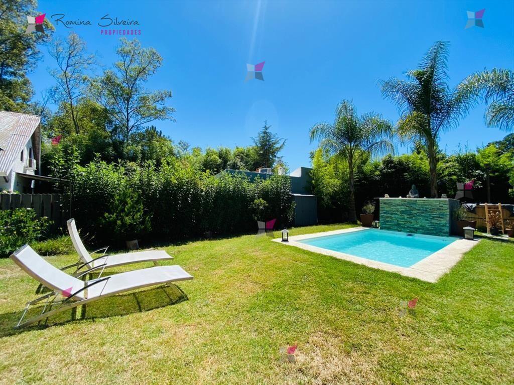 Moderna casa en venta a estrenar a pocas cuadras de la Play