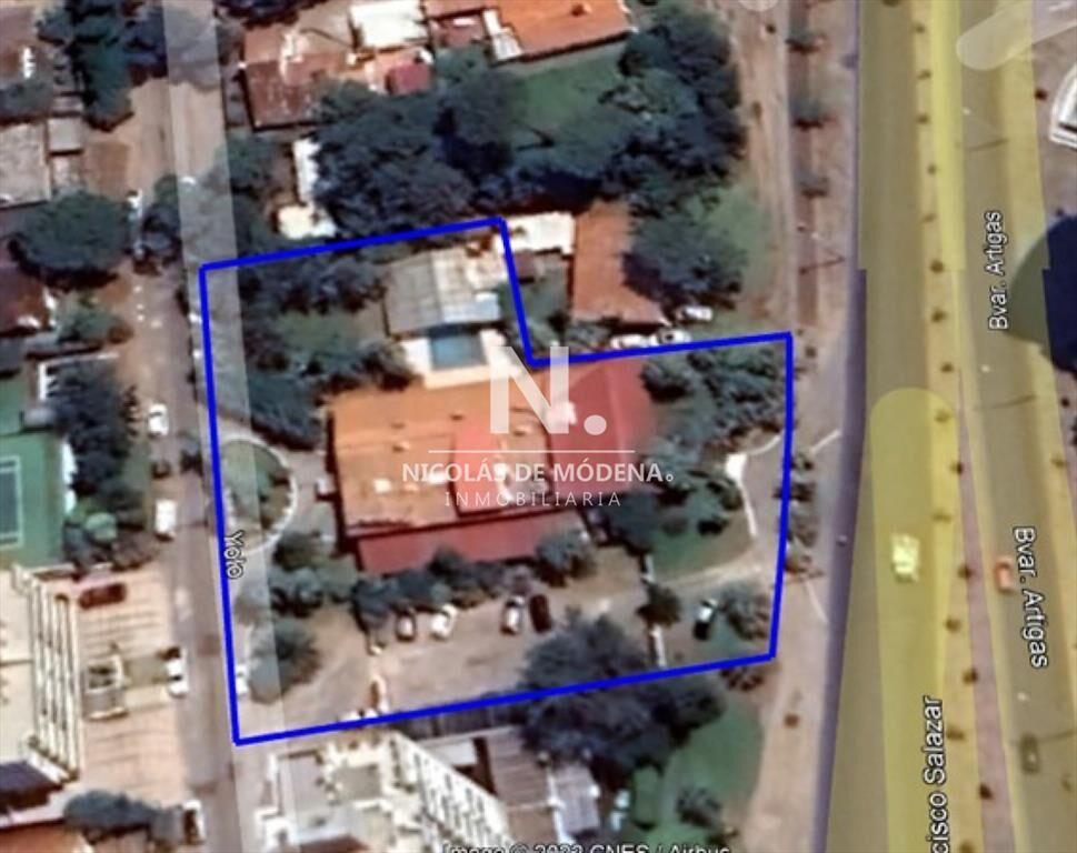 En venta terreno en Punta del Este, para