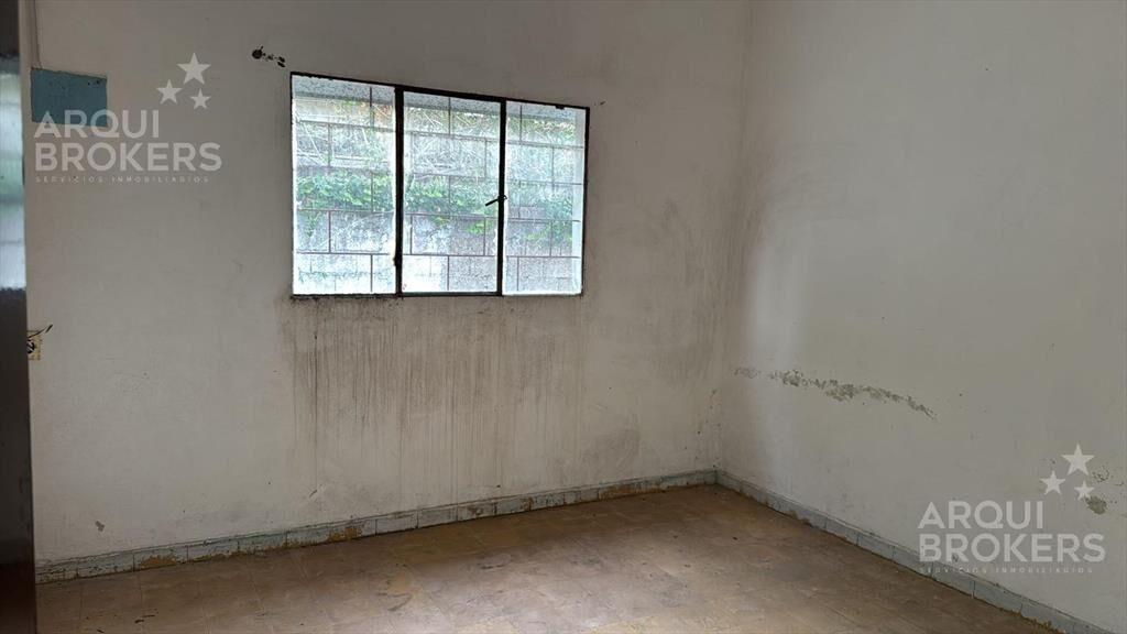 Casa de dos dormitorios en venta en Manga - 004