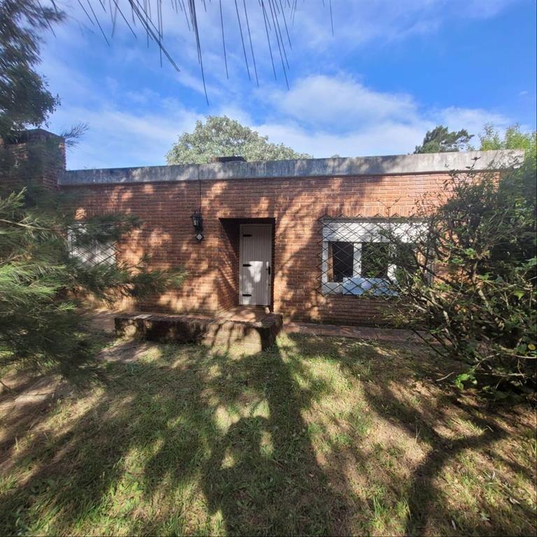 EN 2 PADRONES 4 dormitorios 3 baños Casa Venta La Floresta