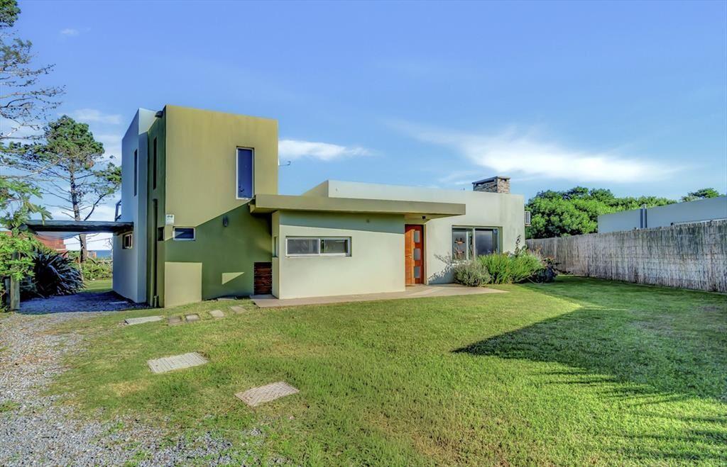 VENTA CASA 3 DORMITORIOS PUNTA COLORADA
