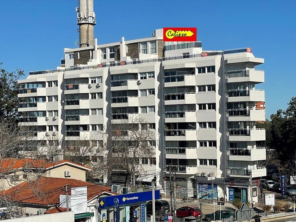 Venta con renta - Atlántida- Apartamento - 2 dormitorios -P