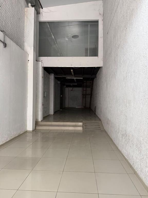 Oportunidad en zona mayorista próximo Arenal grande.
