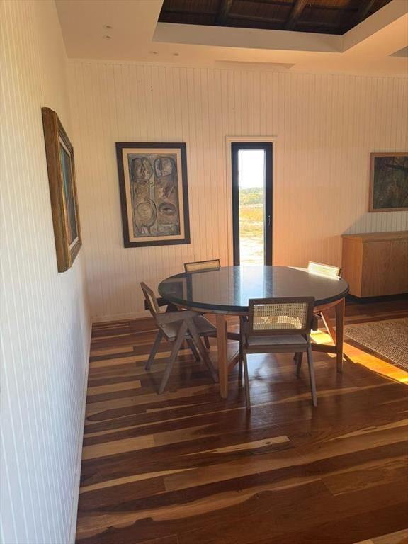 Venta y alquiler de espectacular Casa 4 suites en barrio pr