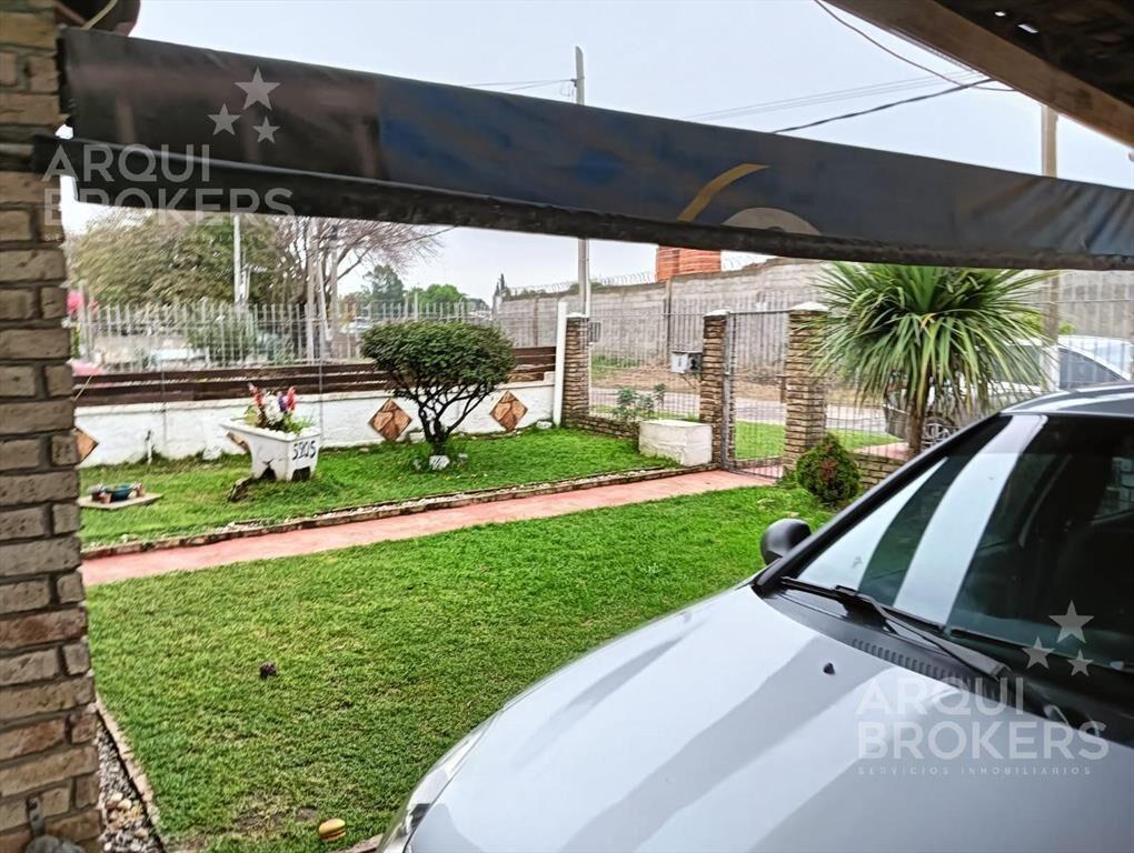 Casa de dos dormitorios en venta en Nuevo París
