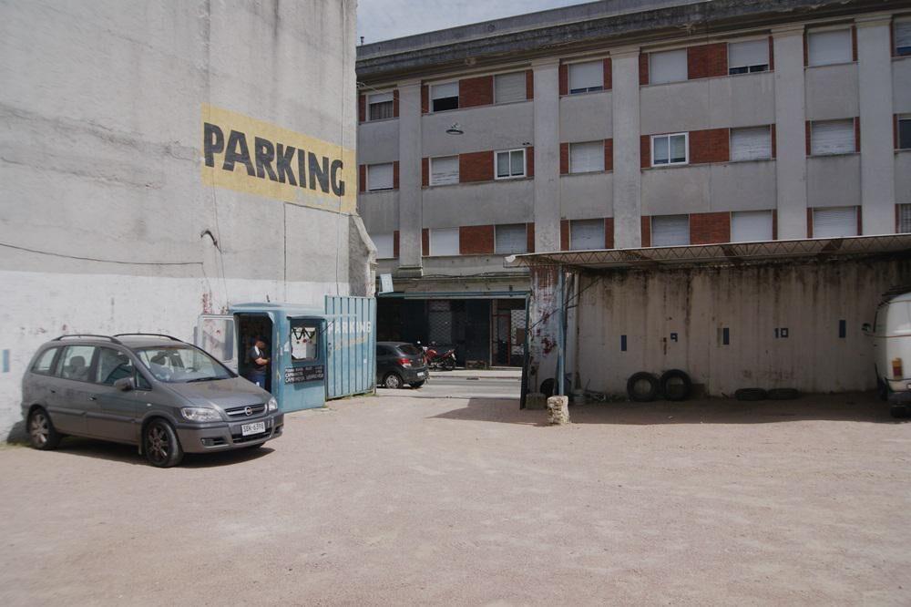 Tres padrones: Parking, local y apartamento