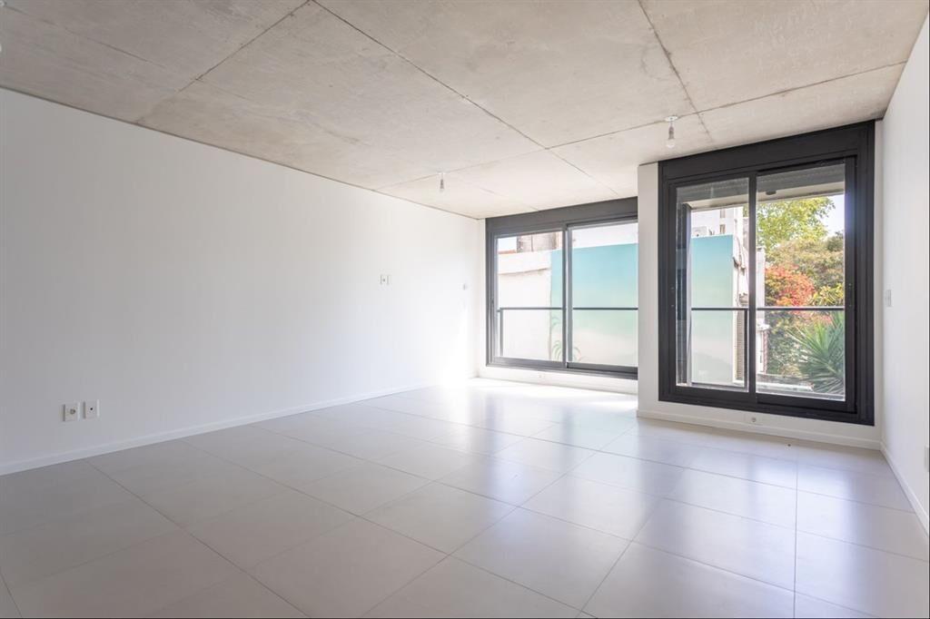 ALQUILER- OFICINA - PUNTA CARRETAS con GARAGES