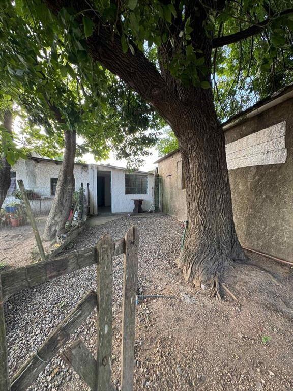 Alquilo casa 1 dormitorio con patio Pando