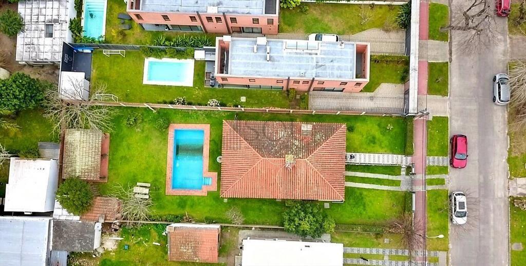 ALQUILER CASA 3 dormitorios 3 baños piscina en Carrasco Nor