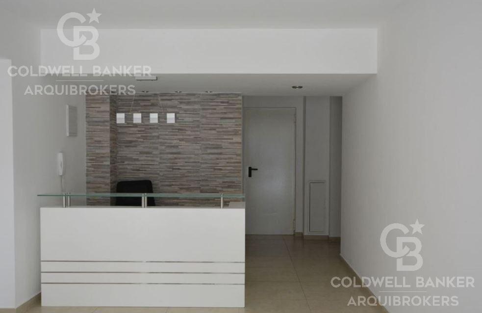Venta oficina con renta en Pocitos Nuevo - 208