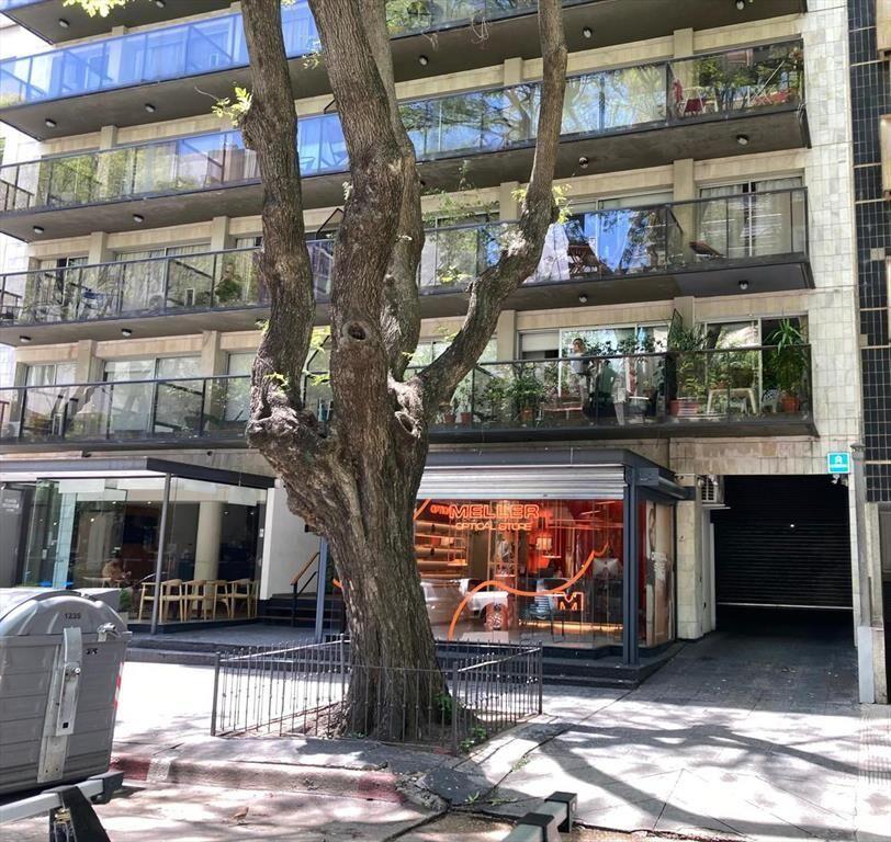 Venta Cochera en F.Vidal y S.Antuña,Punta Carretas 11m2