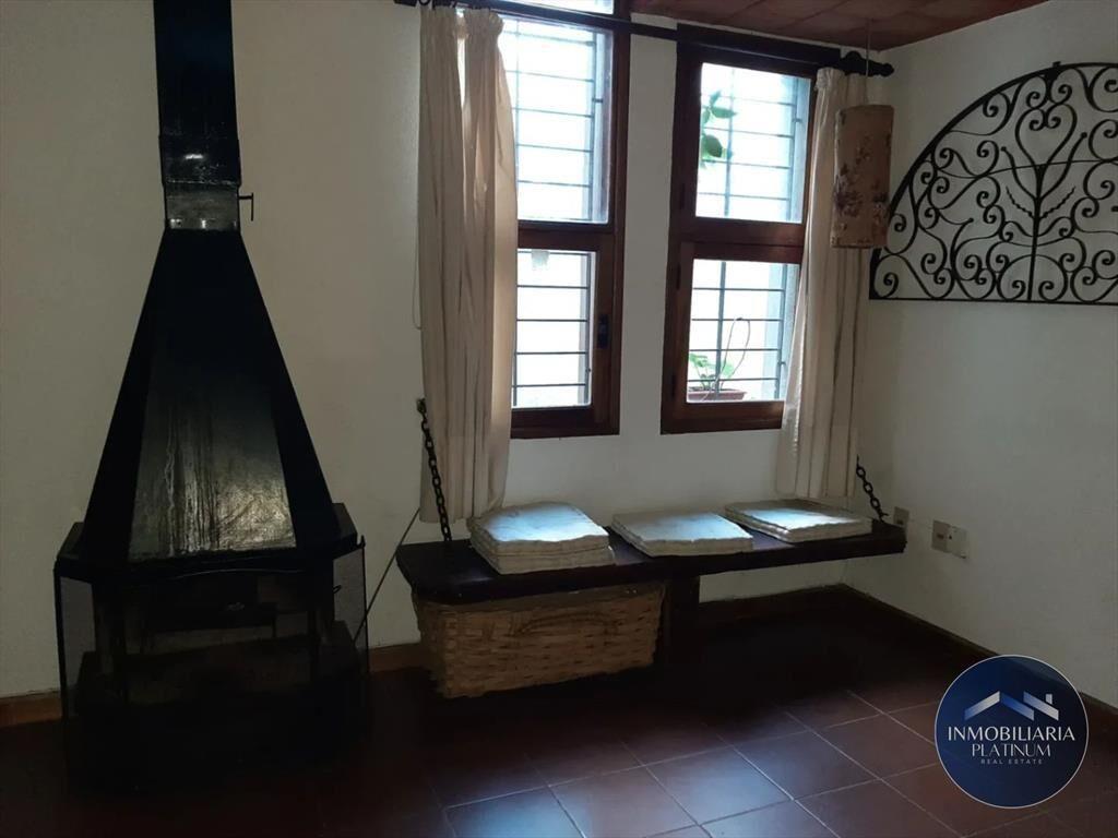 Casa en alquiler c/ cochera en Parque Rodó