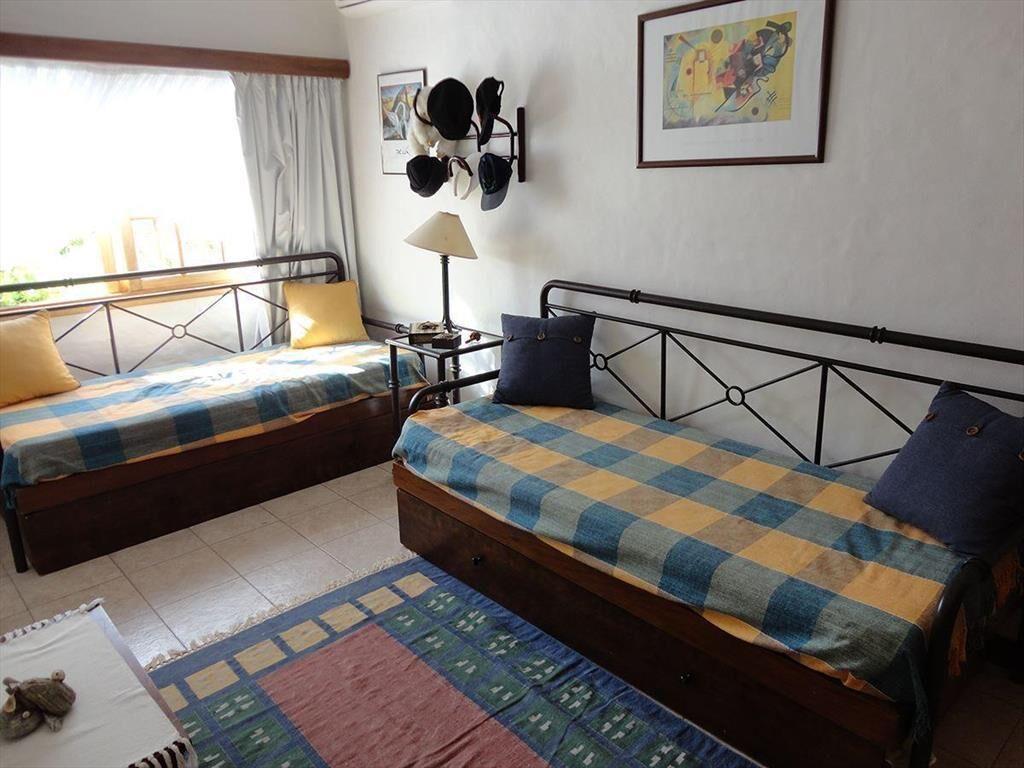 Casa en venta, a una cuadra de playa mansa