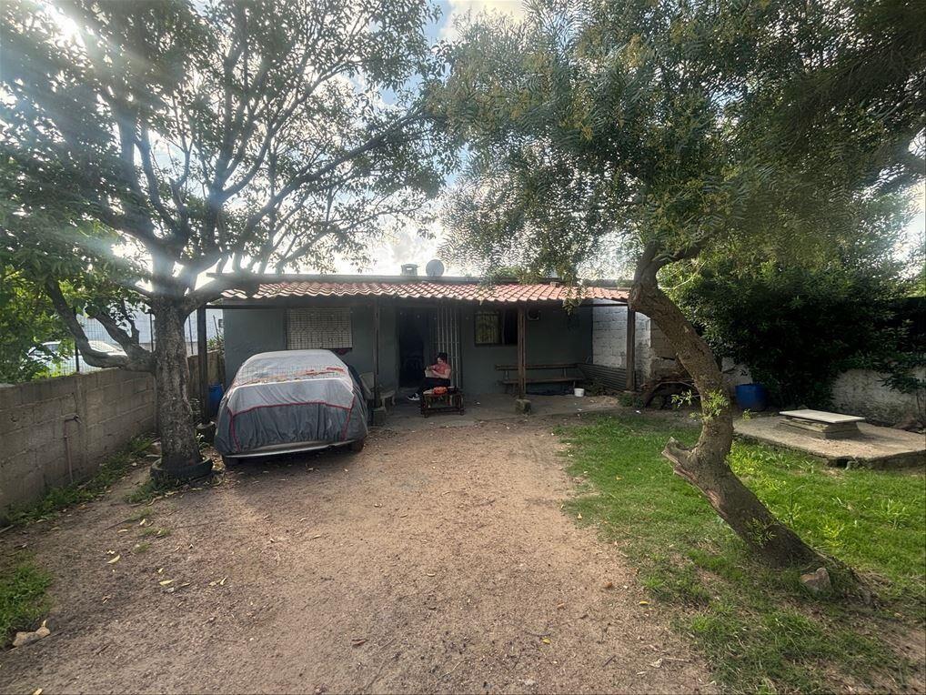 Cuatro undiades en el mismo padrón en Lezica.