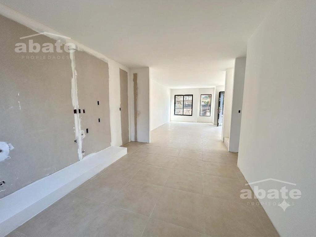 Venta casa de 3 dormitorios a estrenar próximo a Av. de los
