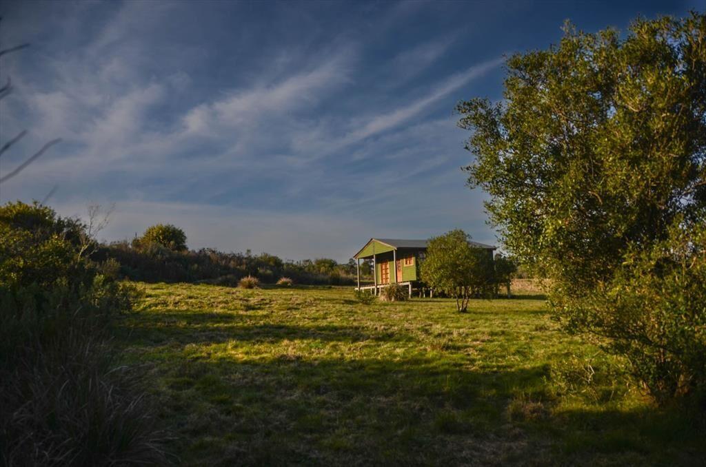 Venta chacra en zona con vistas, dos casas.