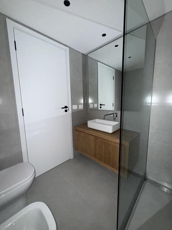 Alquiler Apartamento 1 Dormitorio con Vestidor Barra de Car