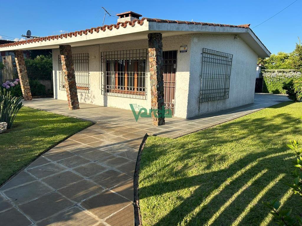 Casa de 6 dormitorios, piscina, en Parque del Sur