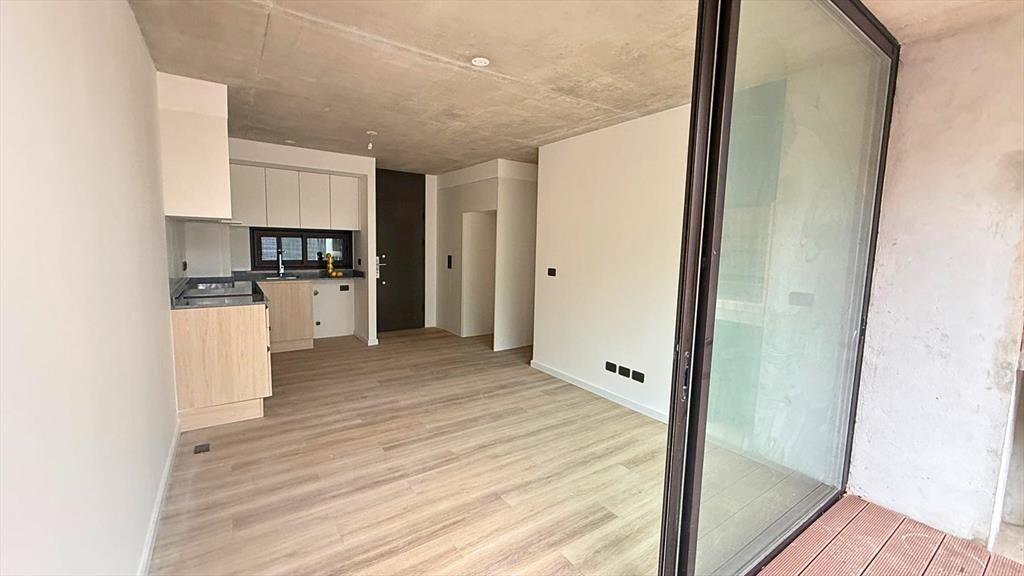 Venta apartamento a estrenar, 2 dormitorios con jardín priv