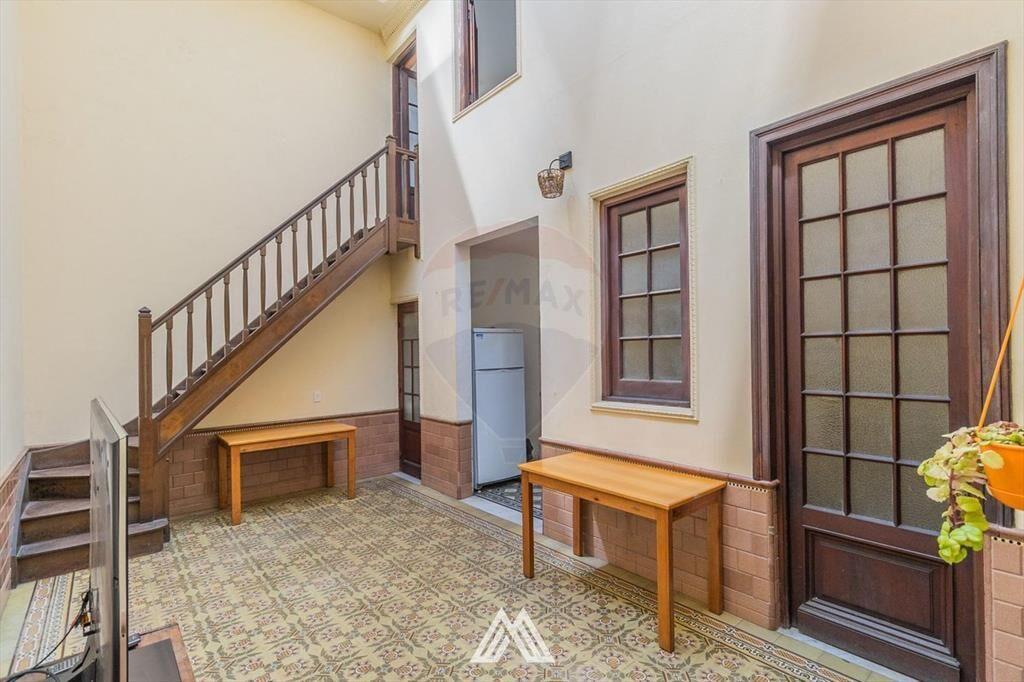 Venta casona 4 habitaciones con balcón Capurro
