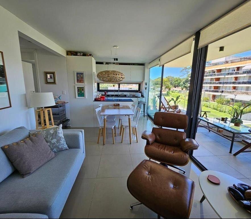 Venta apartamento dos dormitorios Punta del Este - Mansa
