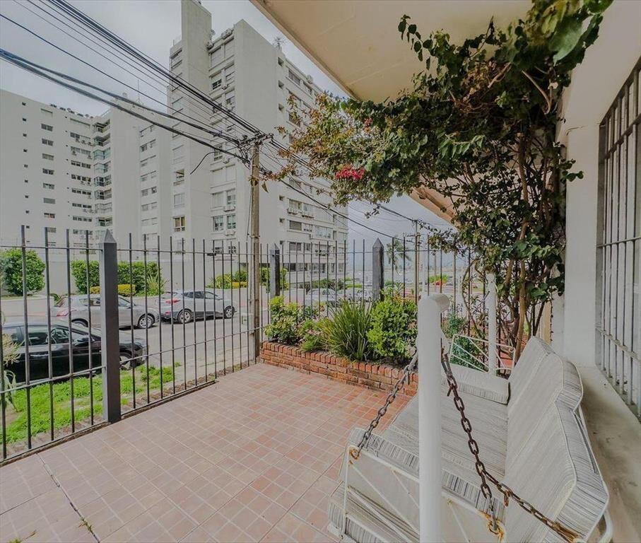 Venta casa puerto del buceo, 4 dormitorios