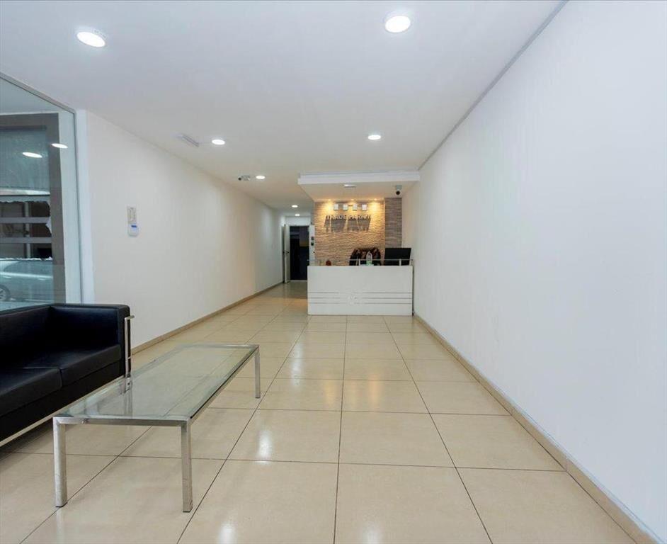 Vendo oficina equipada en Buceo WTC