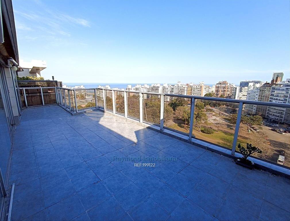 Alq. Penthouse. Gran terr. c/parr, 3 Dor, estar, gje
