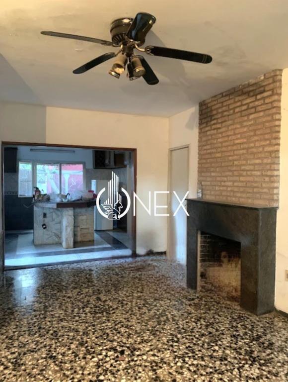 Venta de 3 Casas, más Monoambiente y Local Comercial en Ne