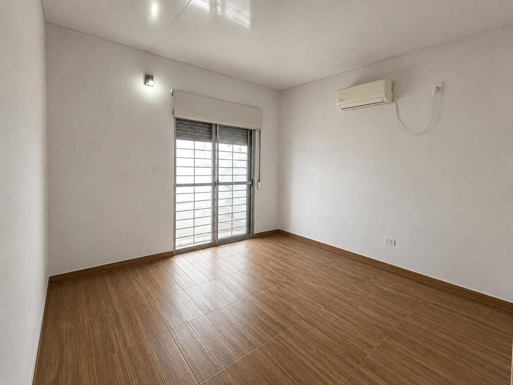 Agraciada y Piria , 148 m2, 5 dormitorios, 2 baños, excelen