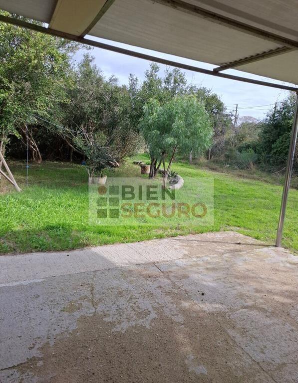 Chacra de 1.200 m², con sólida casa, en venta en Las Brujas