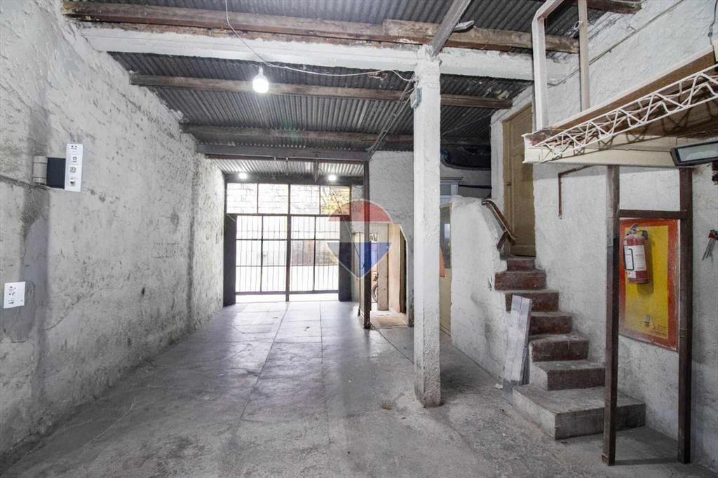 VENTA Casa PH y Depósito. Con Renta por vencer