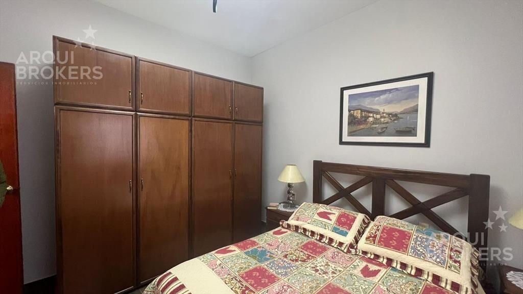 Casa de dos dormitorios en venta en Jardines del Hipódromo