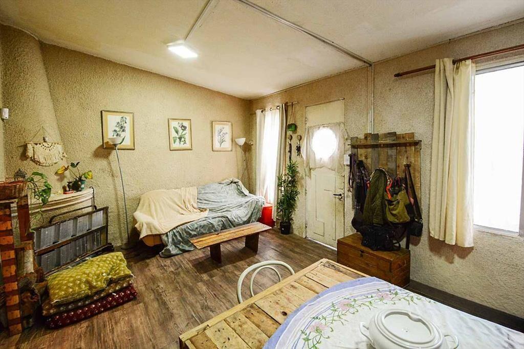 Venta casa dos dormitorios Peñarol garaje y fondo
