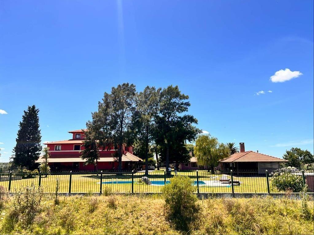 Residencia de categoría sobre 3 hectáreas de parque