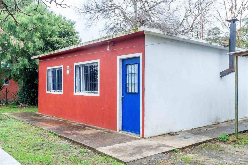 VENTA 2 CASAS + DEPOSITO MISMO PADRON, EN MARINDIA