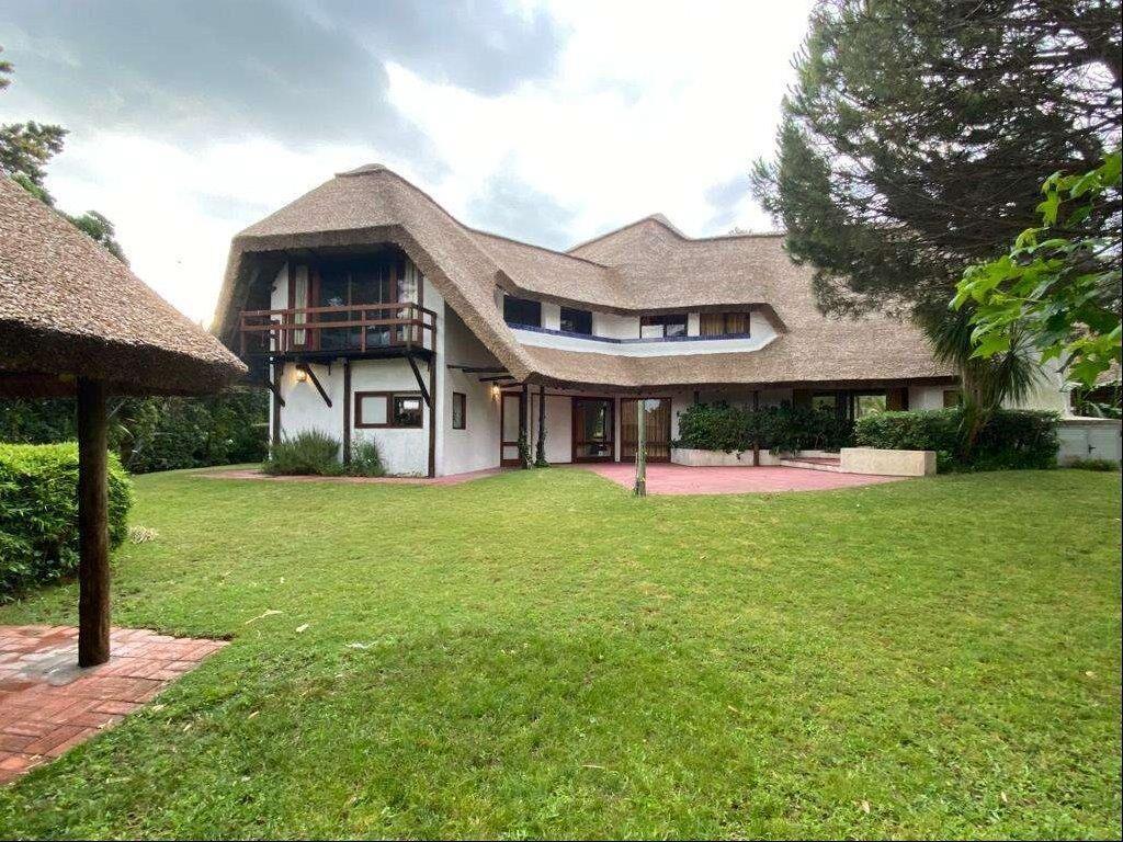 Alquiler Casa de 4 dormitorios + servicio con 3000m2 de par
