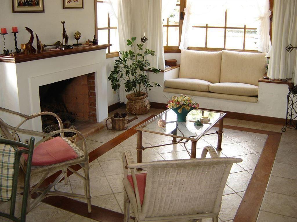 Casa en venta, a una cuadra de playa mansa