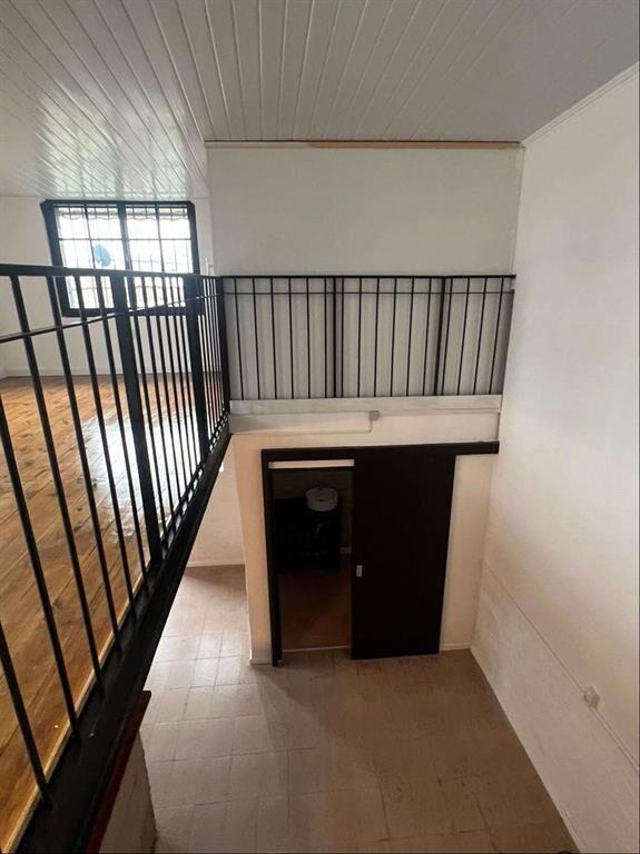 ALQUILER CASA TIPO DUPLEX UN DORMITORIO CON COCHERA