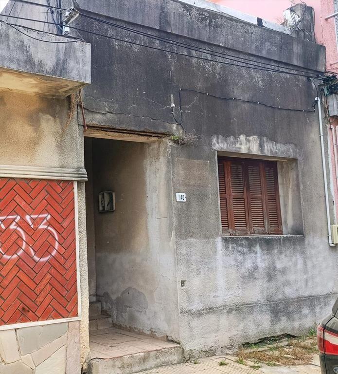 Venta de casa a reciclar en Pando