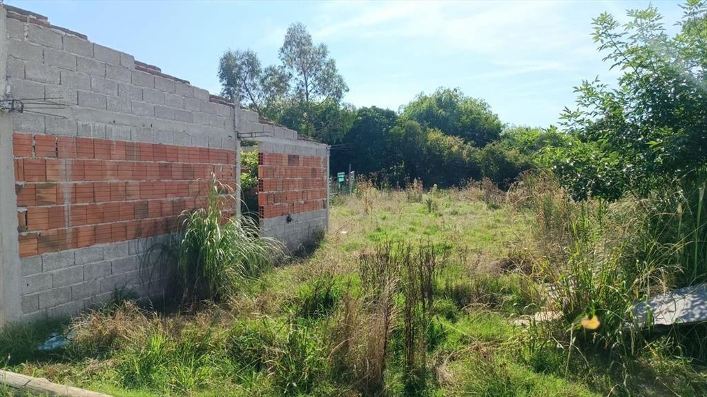 Venta de terreno con construcción en Empalme Olmos