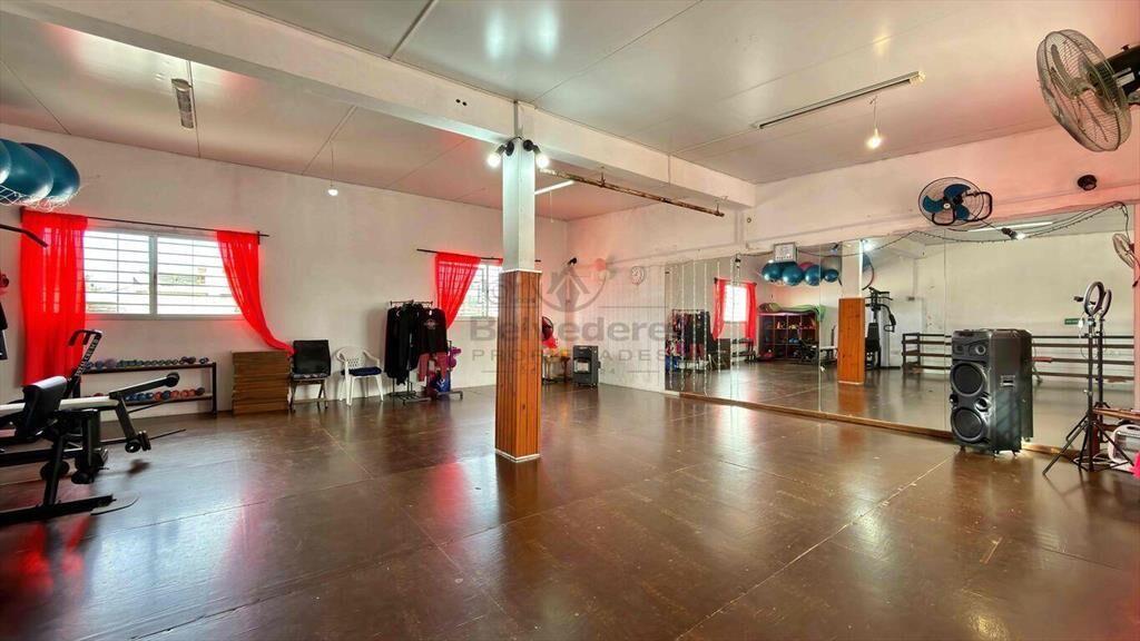 Local comercial en Belvedere José Mármol 158 Ref. 200