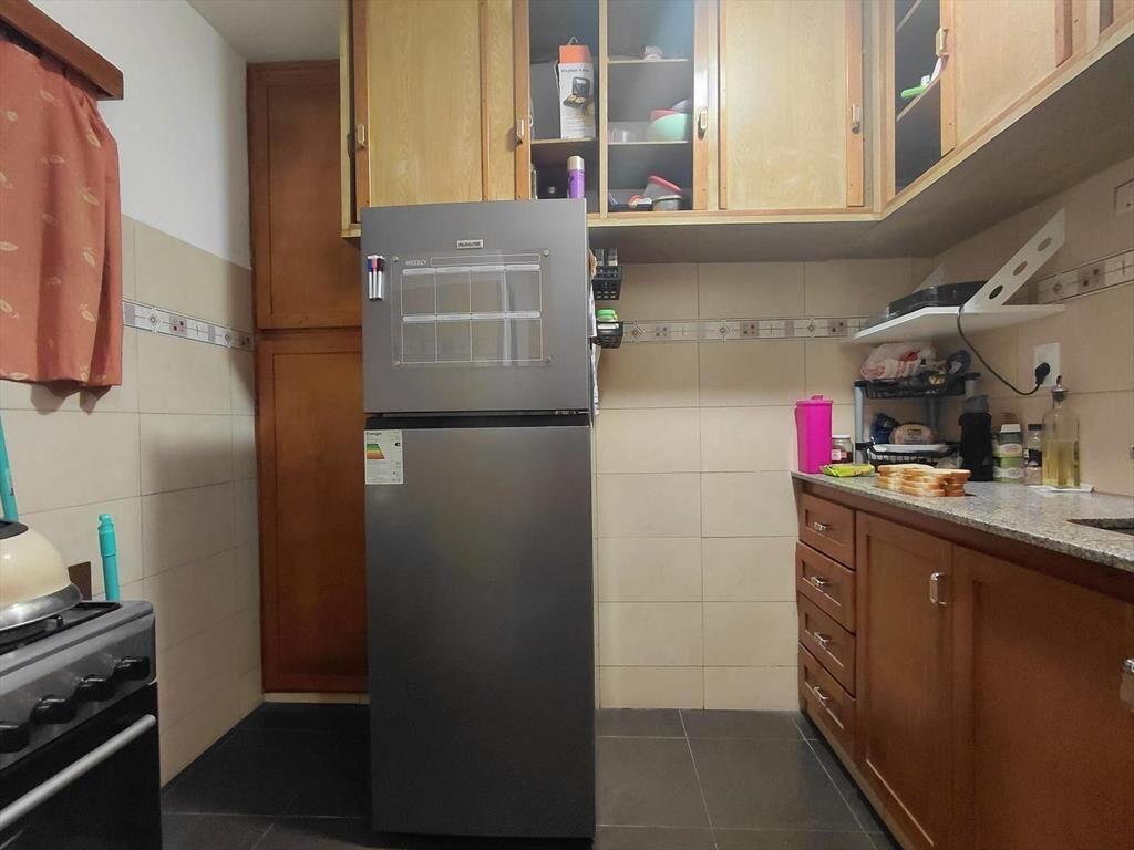 VENTA APARTAMENTO DOS DORMITORIOS EN CERRITO CON PATIO Y PA
