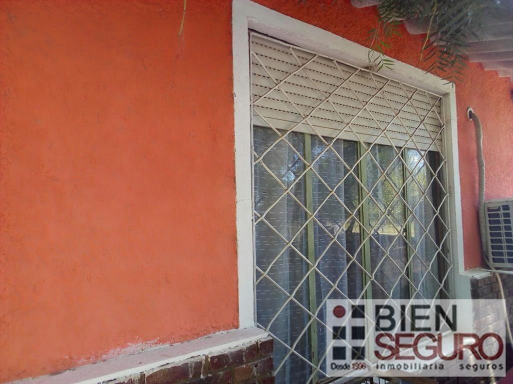 Chacra de 3 hás 6006 m², con 2 casas, en venta en Cerrillos