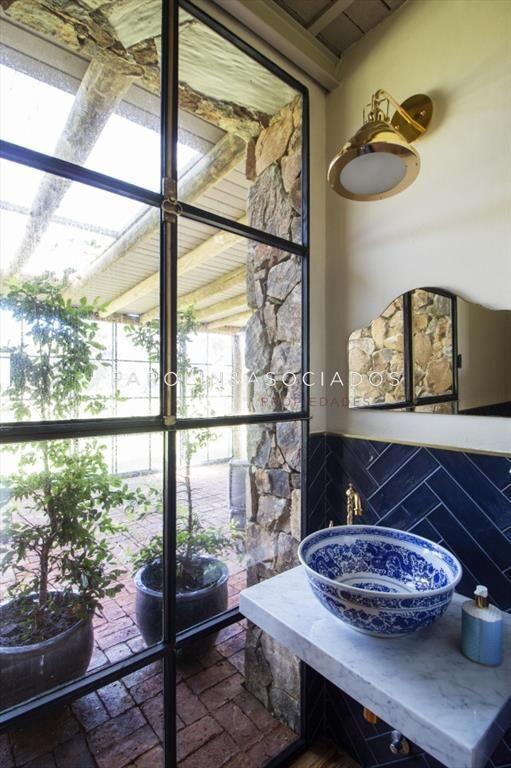 Hermosa casa en venta en Pueblo Mio, Manantiales.